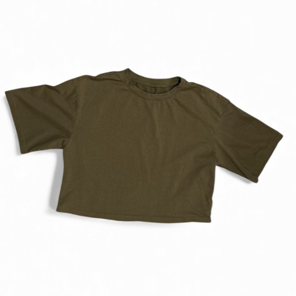 None Tops - Classic Olive Green T-Shirt Basic Short Sleeve Cropped Tee Top Size Small